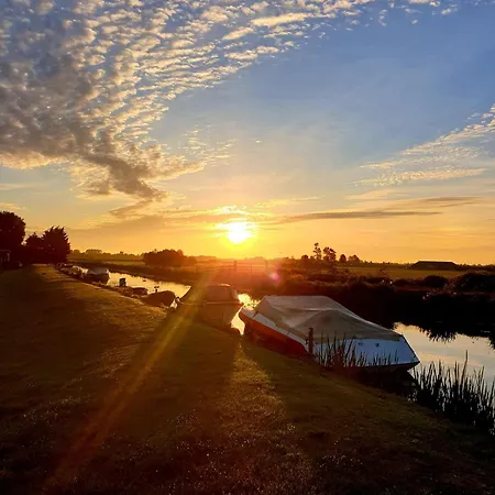 De Driesprong Nr 84 *